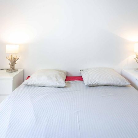 Paris City - Spacious 3 Rooms Flat For Families - 3 Minutes From Metro Station Exterior foto